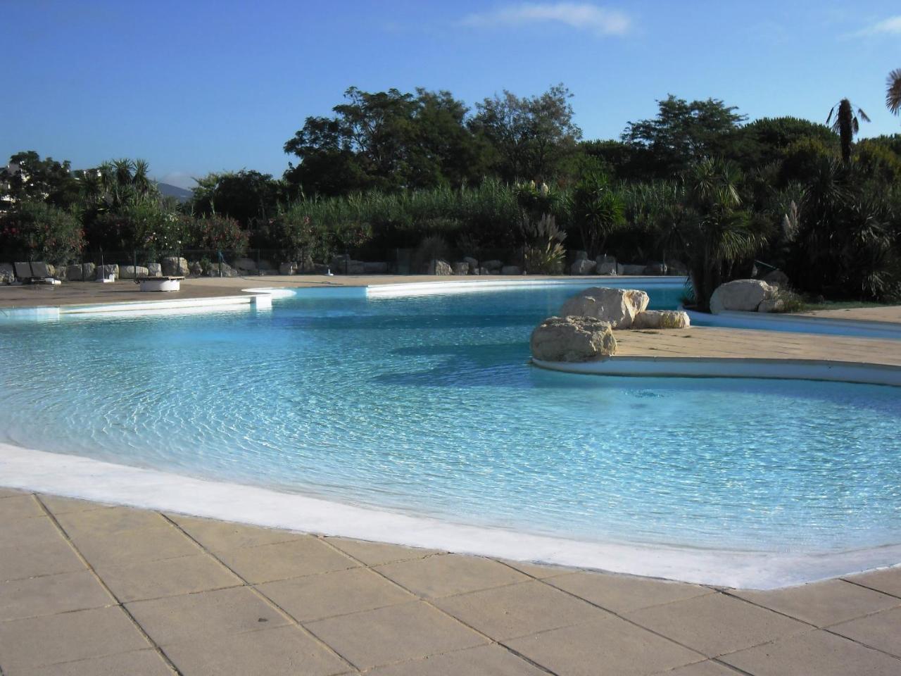 Gasyan - Golfe De St-Tropez - Appartement Aves Acces Plage Dans Residence Avec Piscine 가신 외부 사진